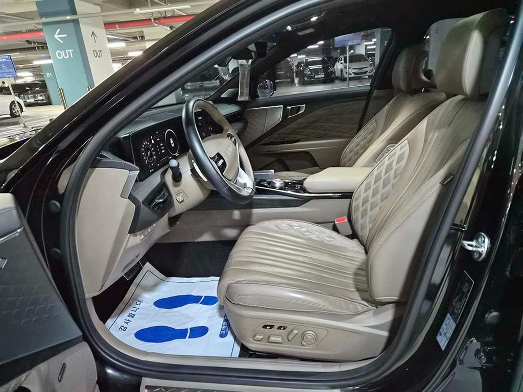 KIA K8 - Vista 6