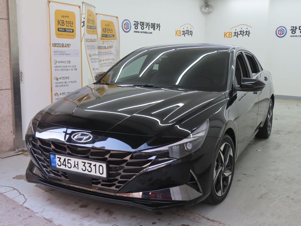 HYUNDAI Avante - Vista 2