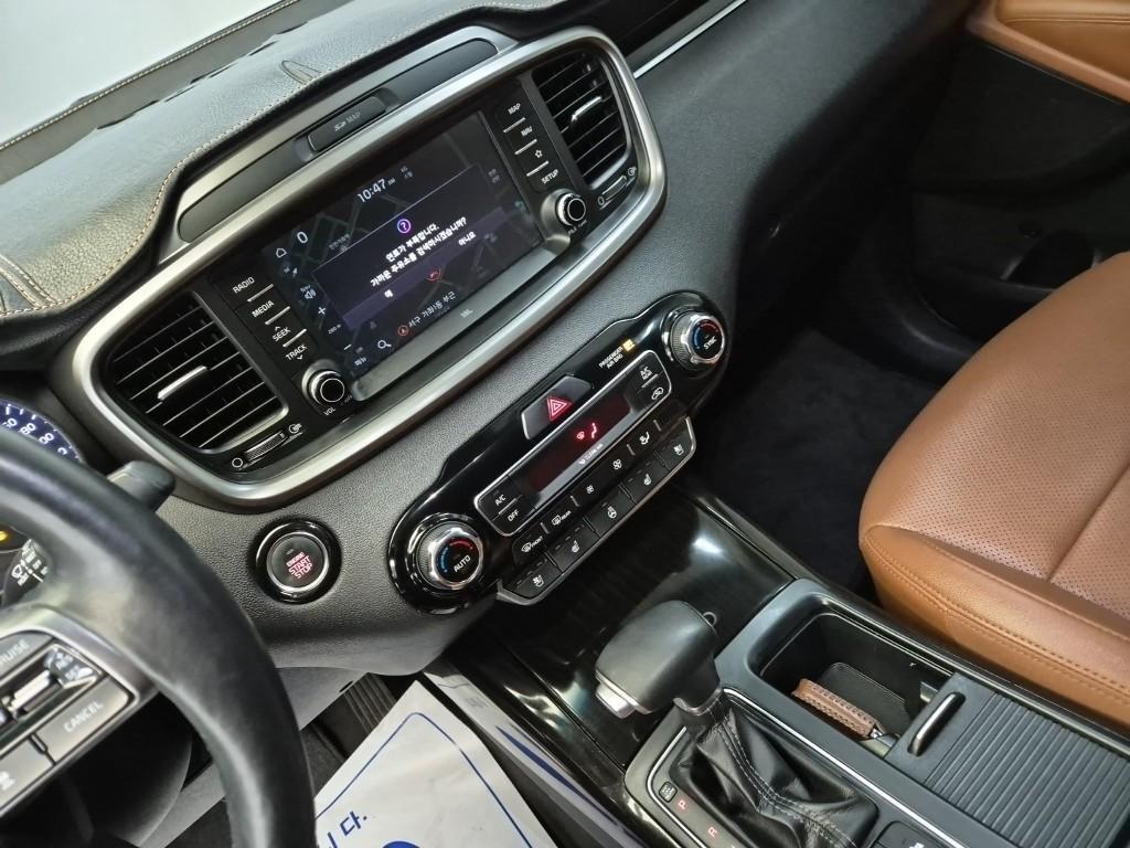 KIA Sorento - Vista 10