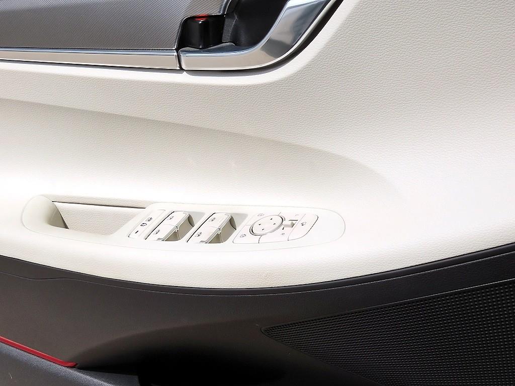 HYUNDAI Grandeur - Vista 11