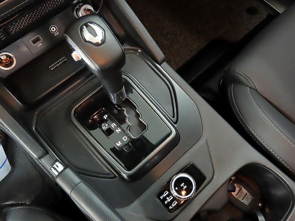 Ssangyong Rexton - Vista 10