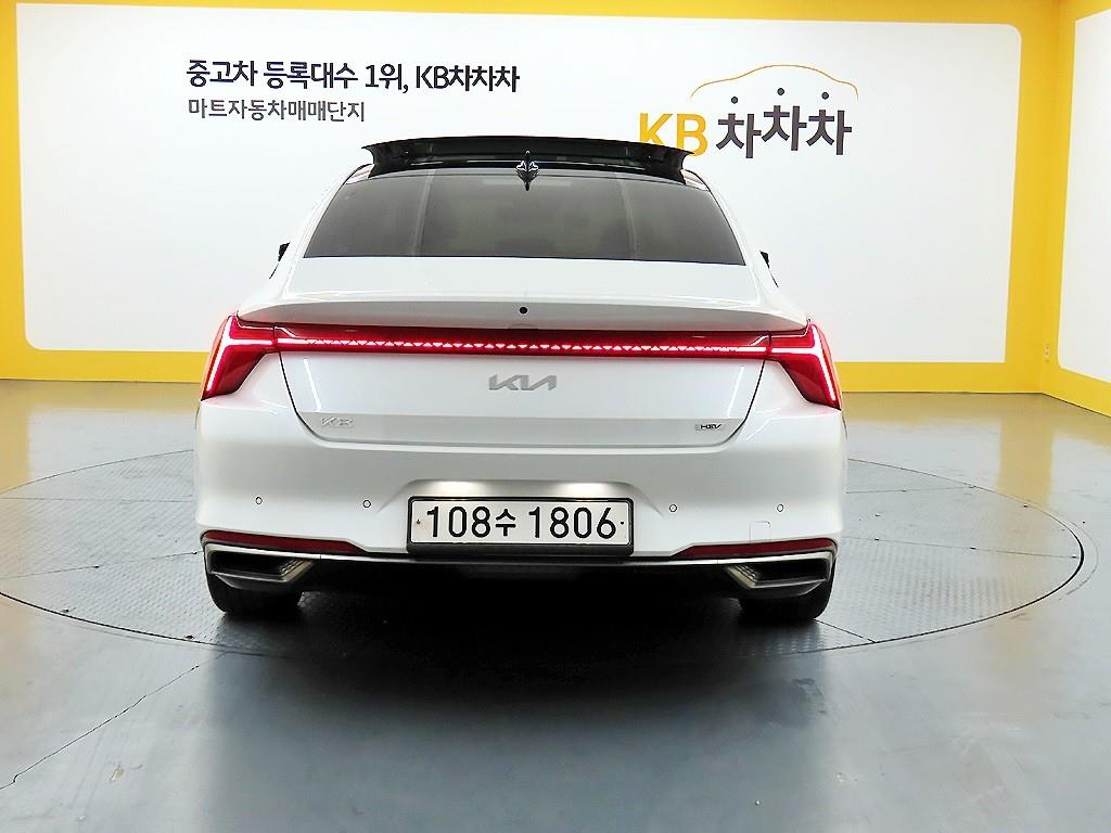 KIA K8 - Vista 3