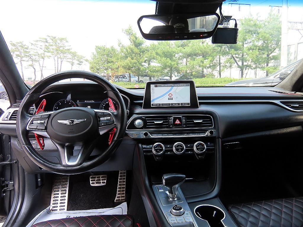 Genesis G70 - Vista 7