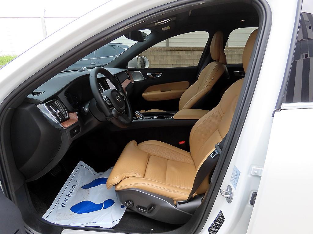 Volvo XC60 - Vista 5