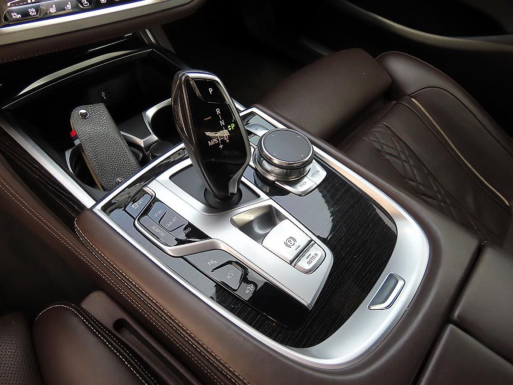 BMW 7 Series - Vista 11