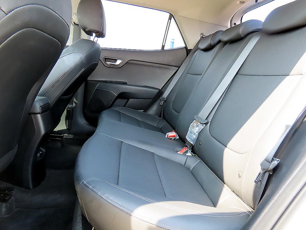 KIA Stonic - Vista 6