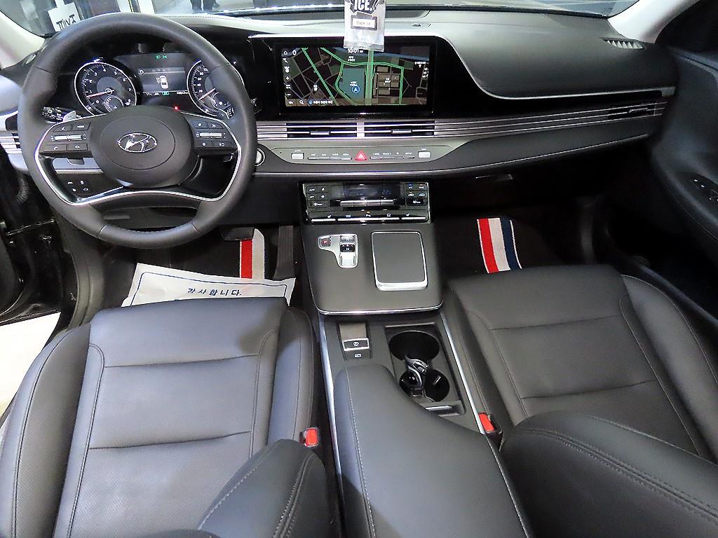 HYUNDAI Grandeur - Vista 10