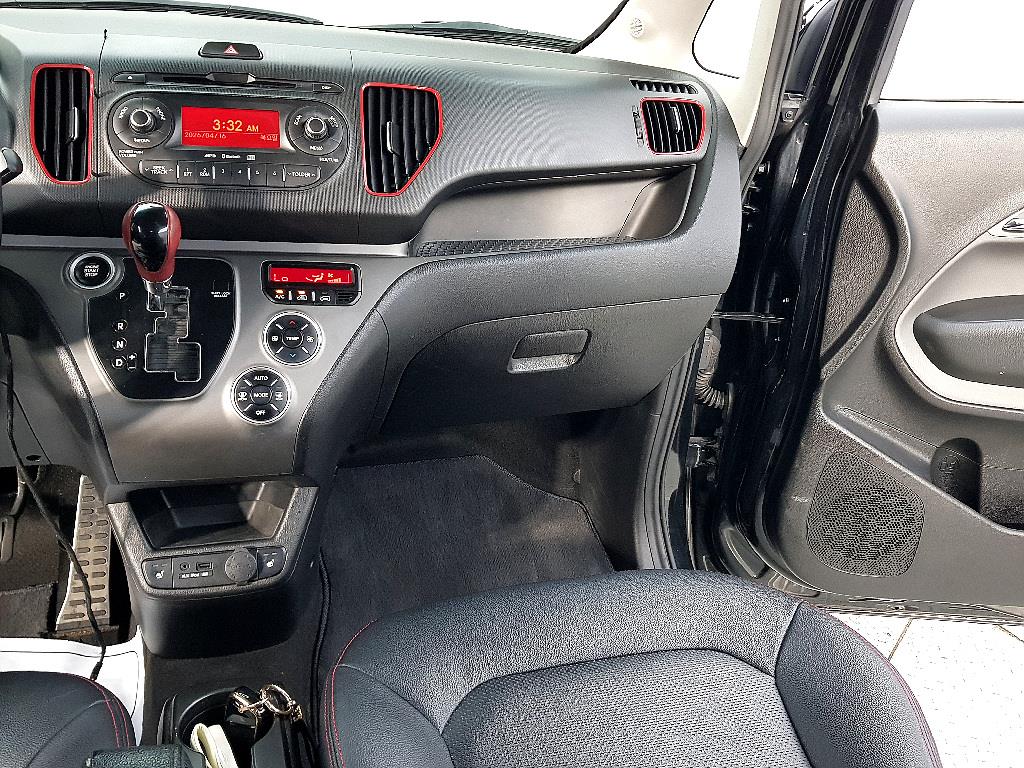 KIA Ray - Vista 10