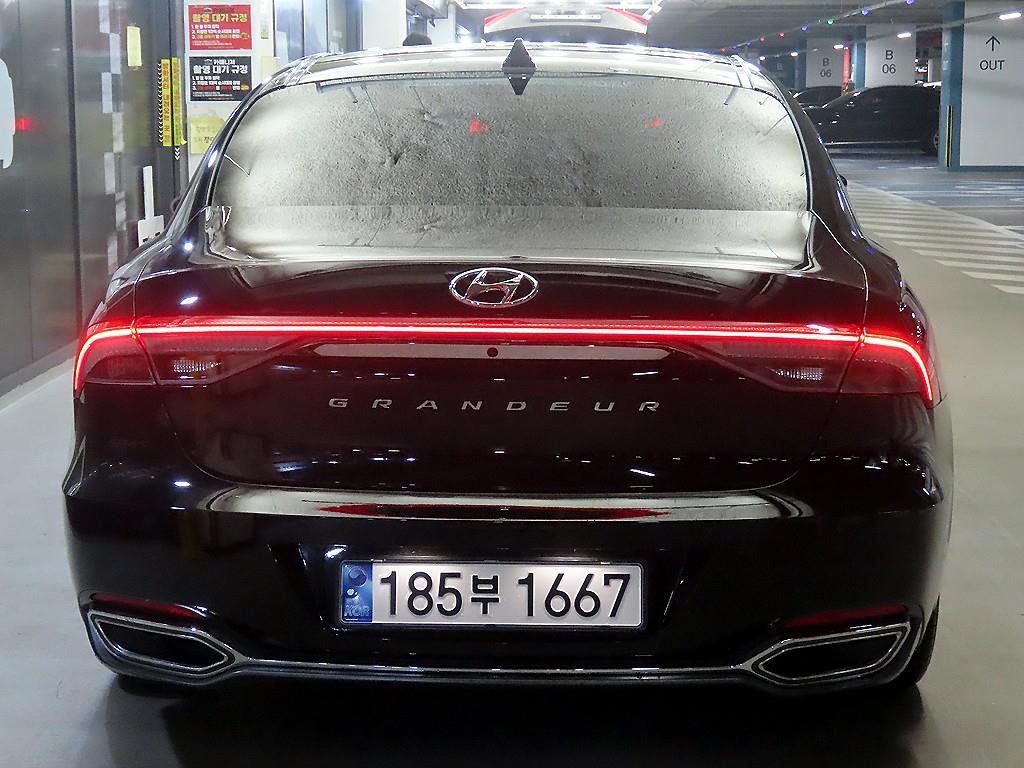 HYUNDAI Grandeur - Vista 5