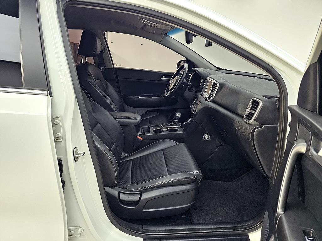 KIA Sportage - Vista 11
