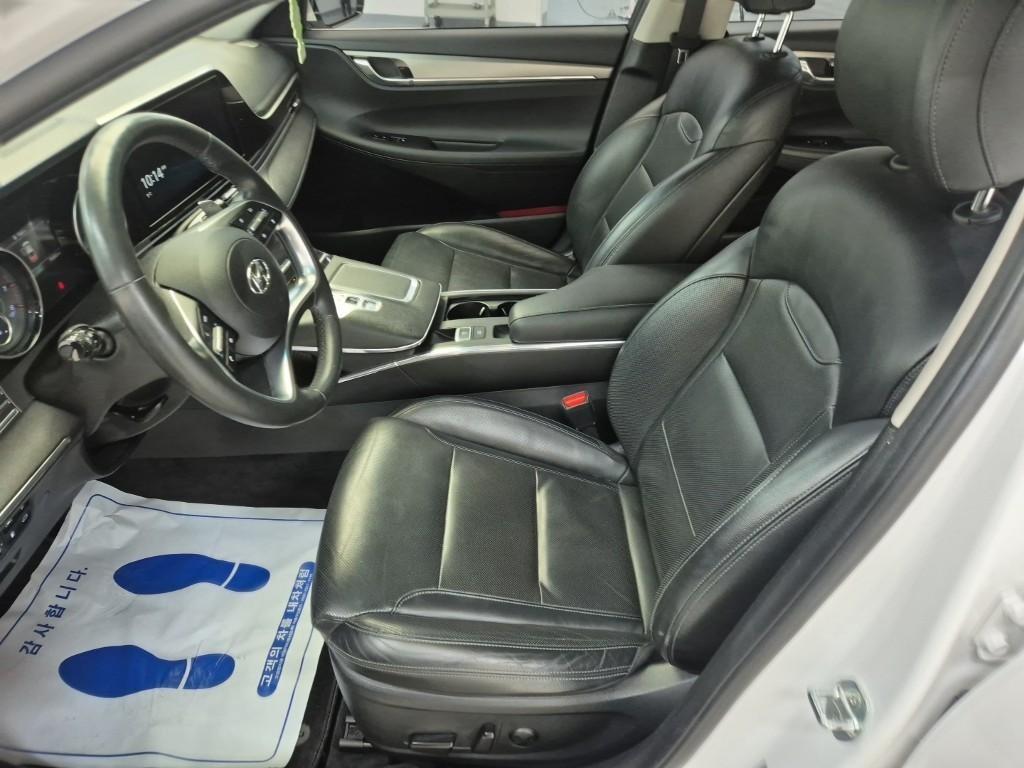 HYUNDAI Grandeur - Vista 11