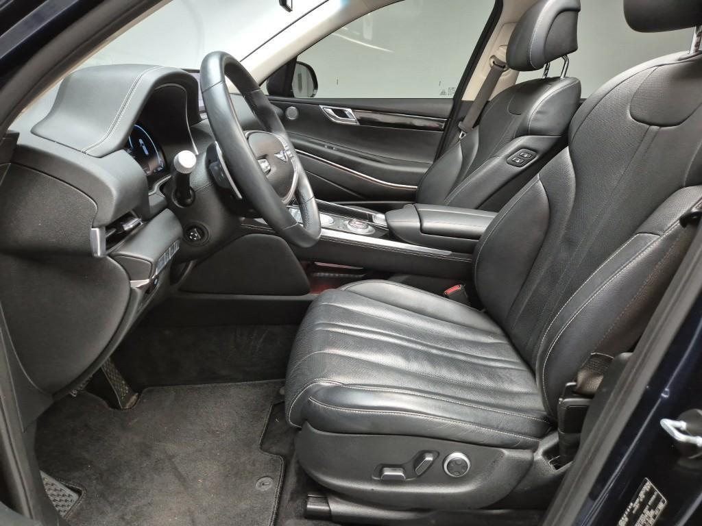 Genesis GV80 - Vista 11