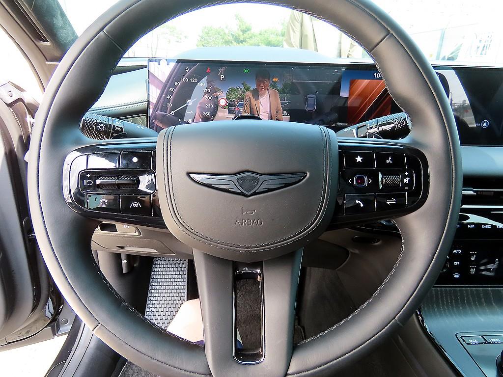 Genesis G80 - Vista 8