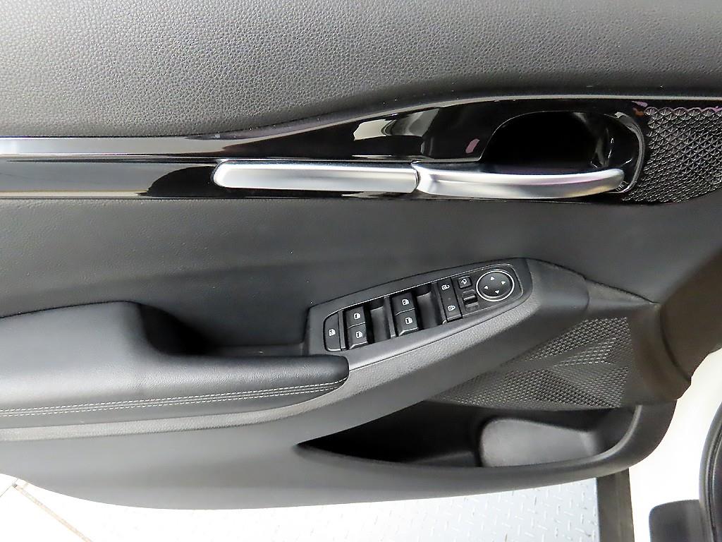 KIA Seltos - Vista 11