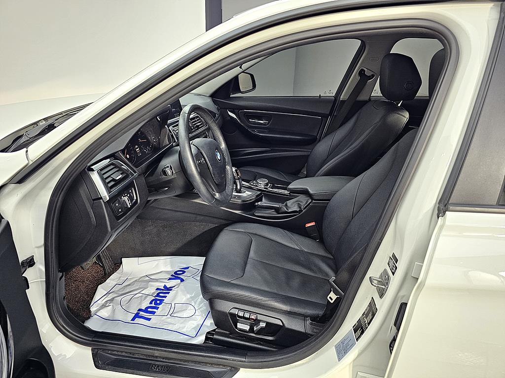 BMW 3 series - Vista 8