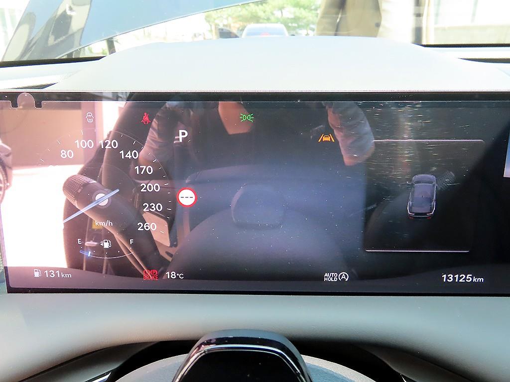 Genesis G80 - Vista 9