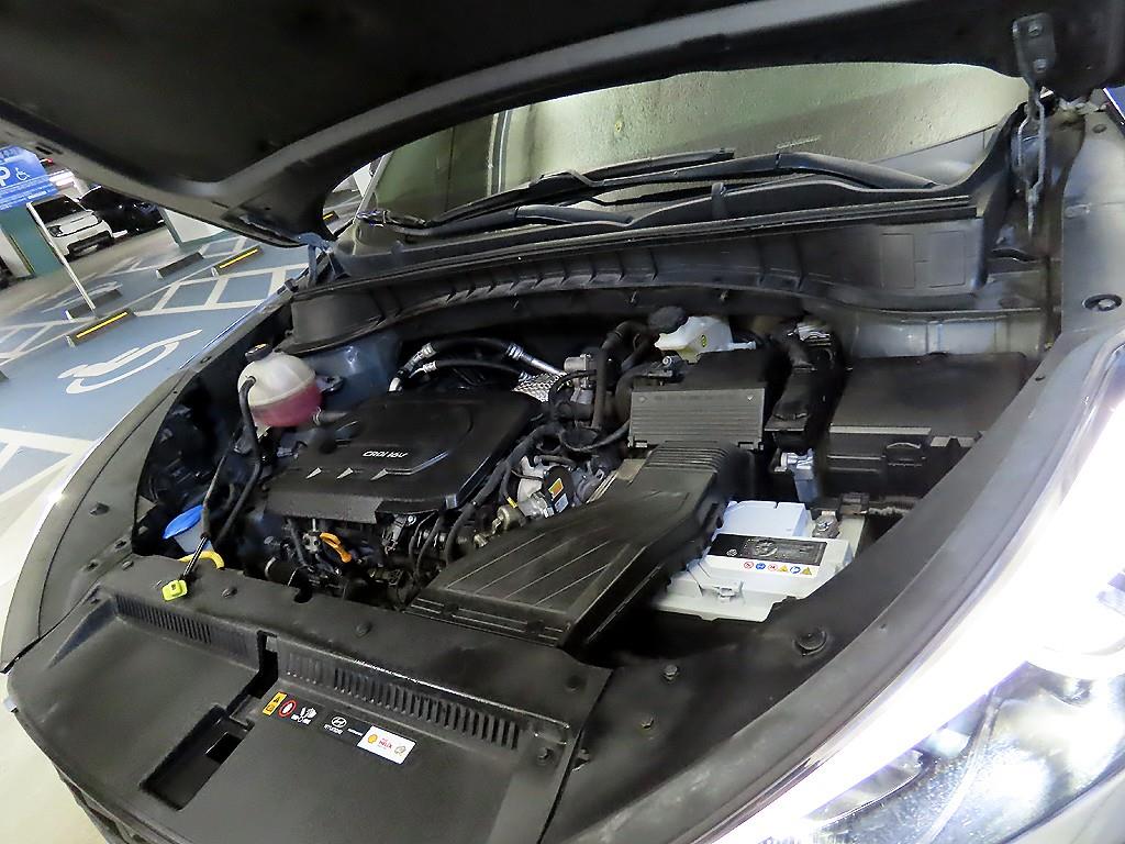HYUNDAI Tucson 2017 Gris - Importación desde Corea - HF Imports Iquique - Foto 19