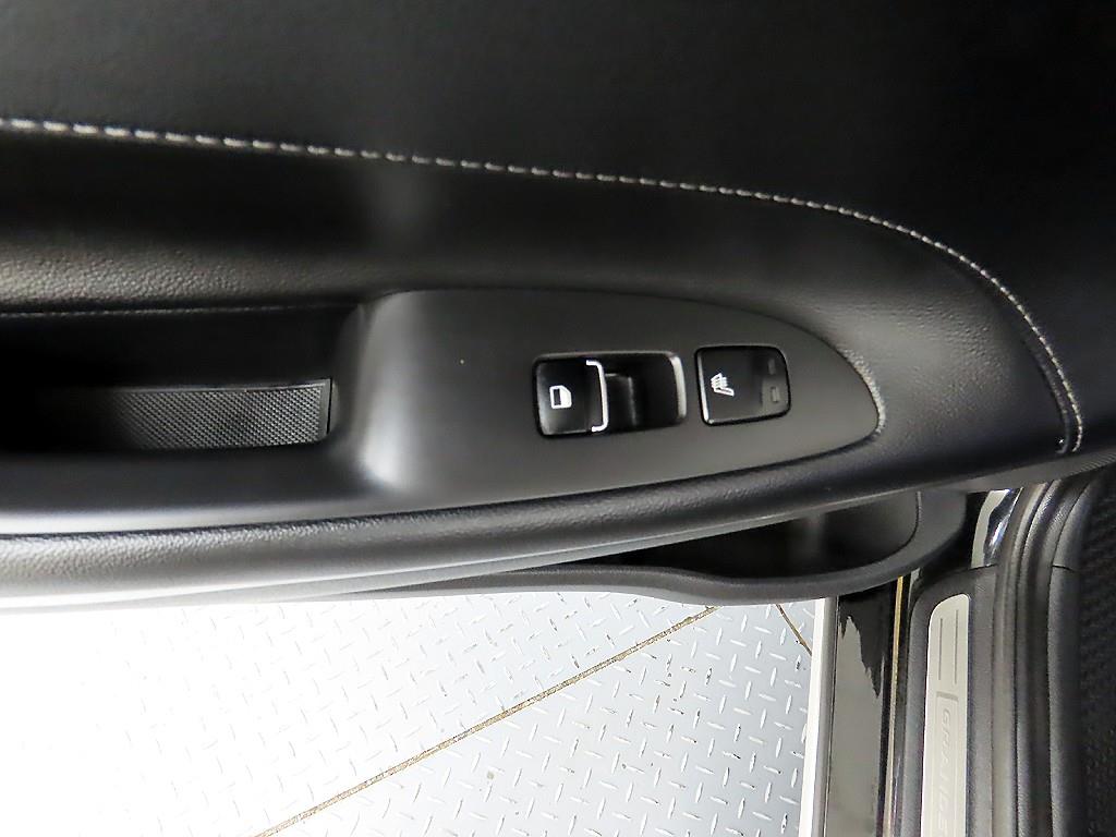HYUNDAI Grandeur - Vista 12