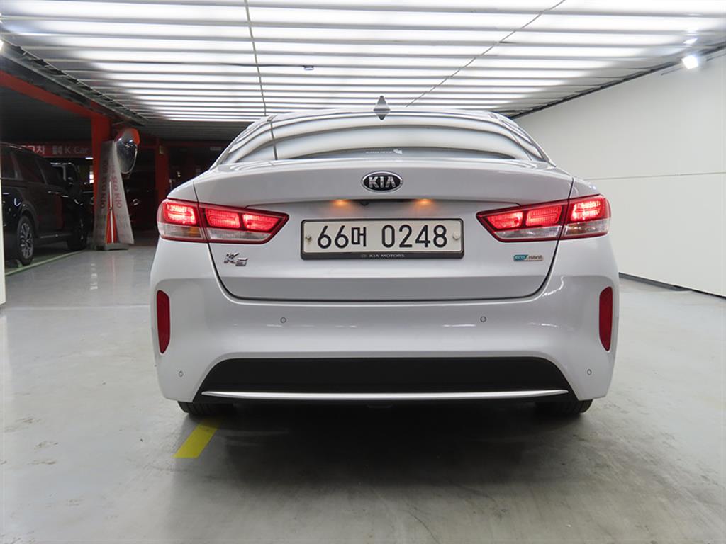 KIA K5 - Vista 3
