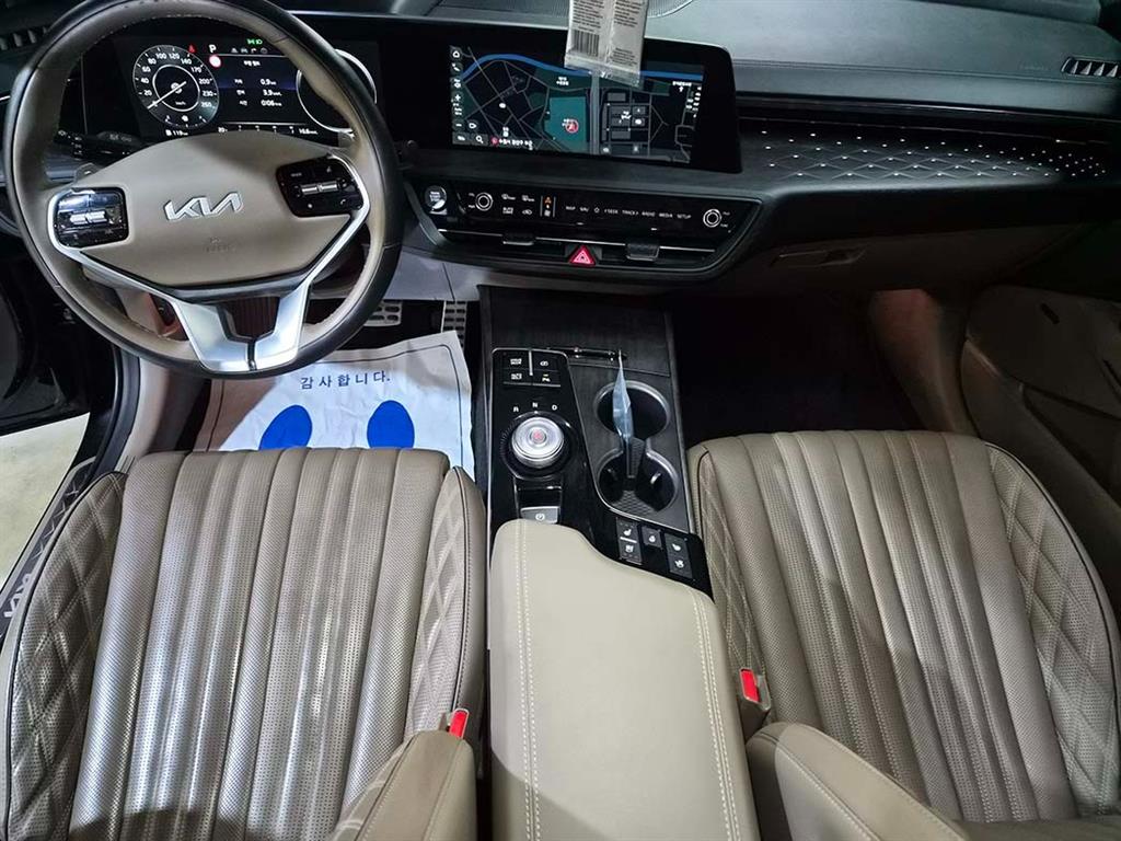 KIA K8 - Vista 10