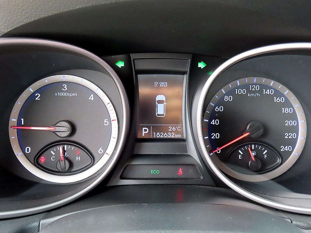 HYUNDAI Maxcruz - Vista 8