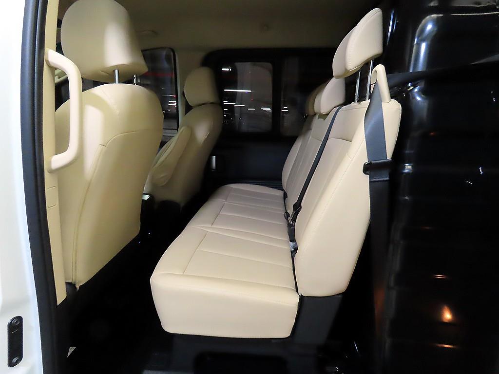 HYUNDAI Staria - Vista 7