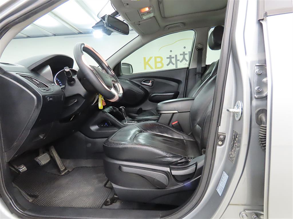 HYUNDAI Tucson - Vista 5