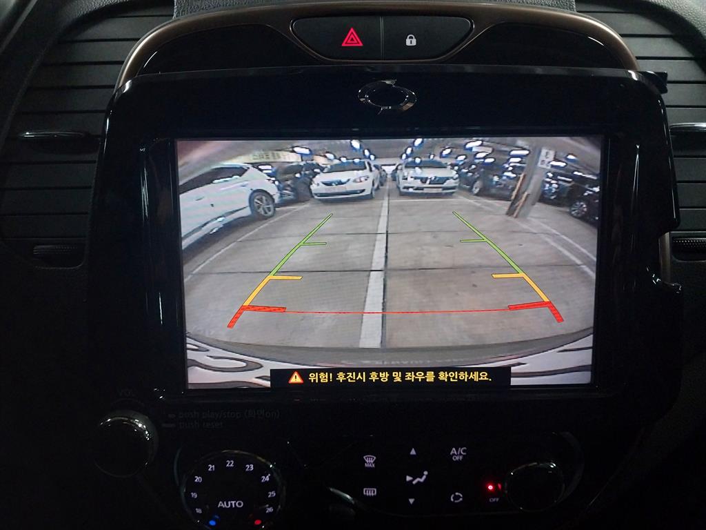 SAMSUNG QM3 - Vista 8