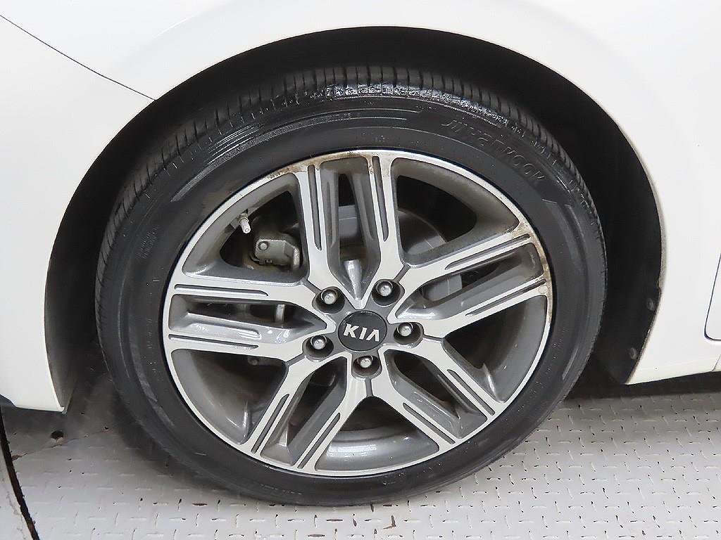 KIA K3 - Vista 9