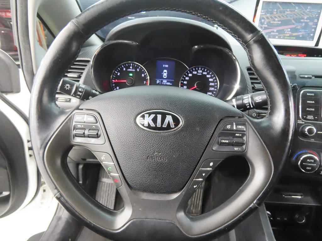KIA K3 - Vista 8