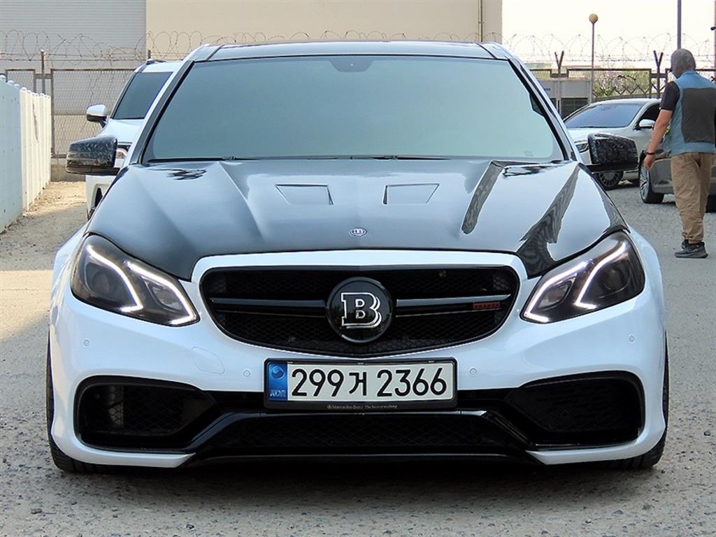 Mercedes Benz E class 2010 Gris - Importación desde Corea - HF Imports Iquique - Foto 1