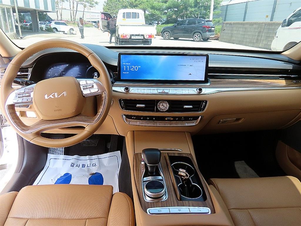 KIA K9 - Vista 7