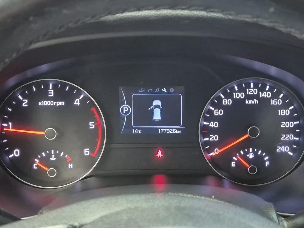 KIA Sportage - Vista 6