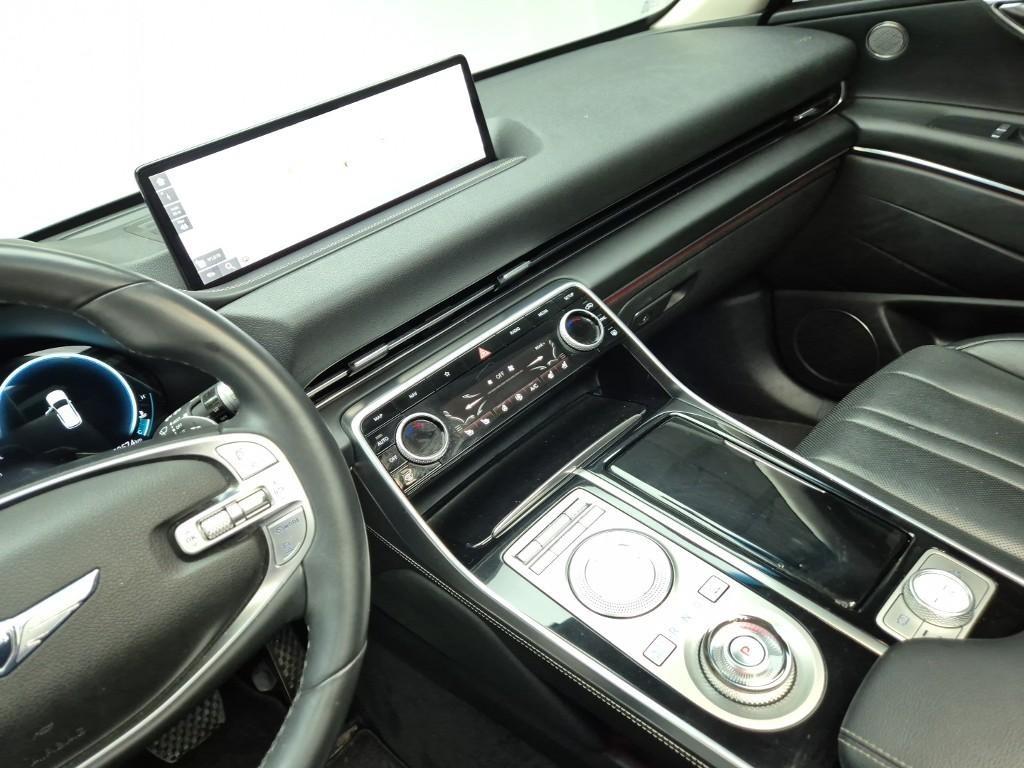 Genesis GV80 - Vista 10