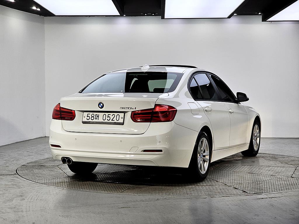 BMW 3 series - Vista 4