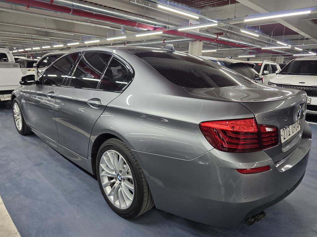 BMW 5 Series - Vista 6