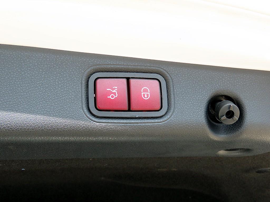 Mercedes Benz E class 2017 Blanco - Importación desde Corea - HF Imports Iquique - Foto 16