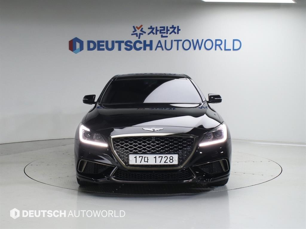 HYUNDAI Genesis - Vista 4