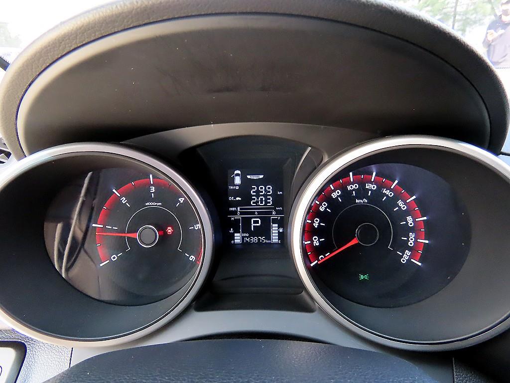 Ssangyong Tivoli - Vista 9
