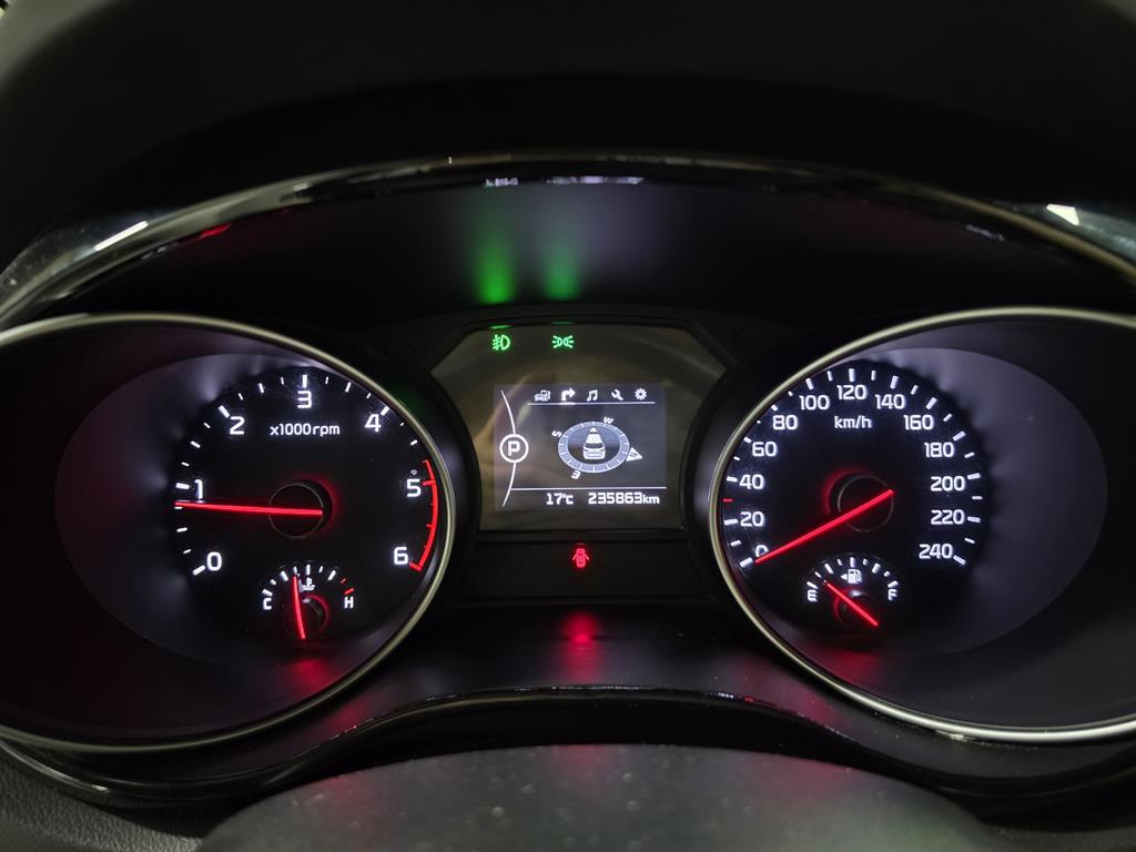 KIA Carnival 2015 Negro - Importación desde Corea - HF Imports Iquique - Foto 19