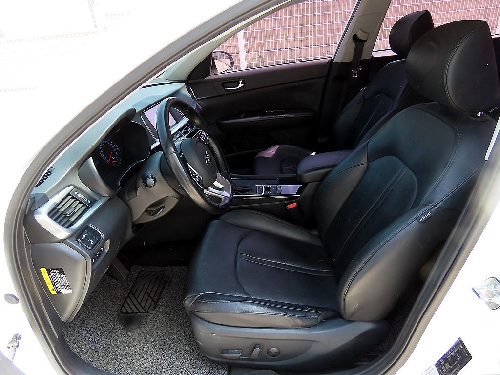 KIA K5 - Vista 5