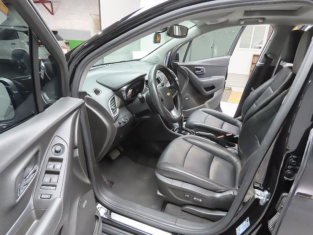 Chevrolet Trax 2018 Negro - Importación desde Corea - HF Imports Iquique - Foto 11