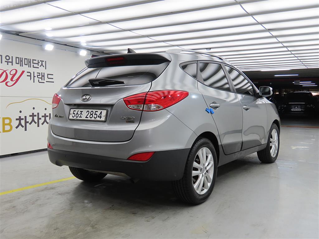 HYUNDAI Tucson - Vista 4