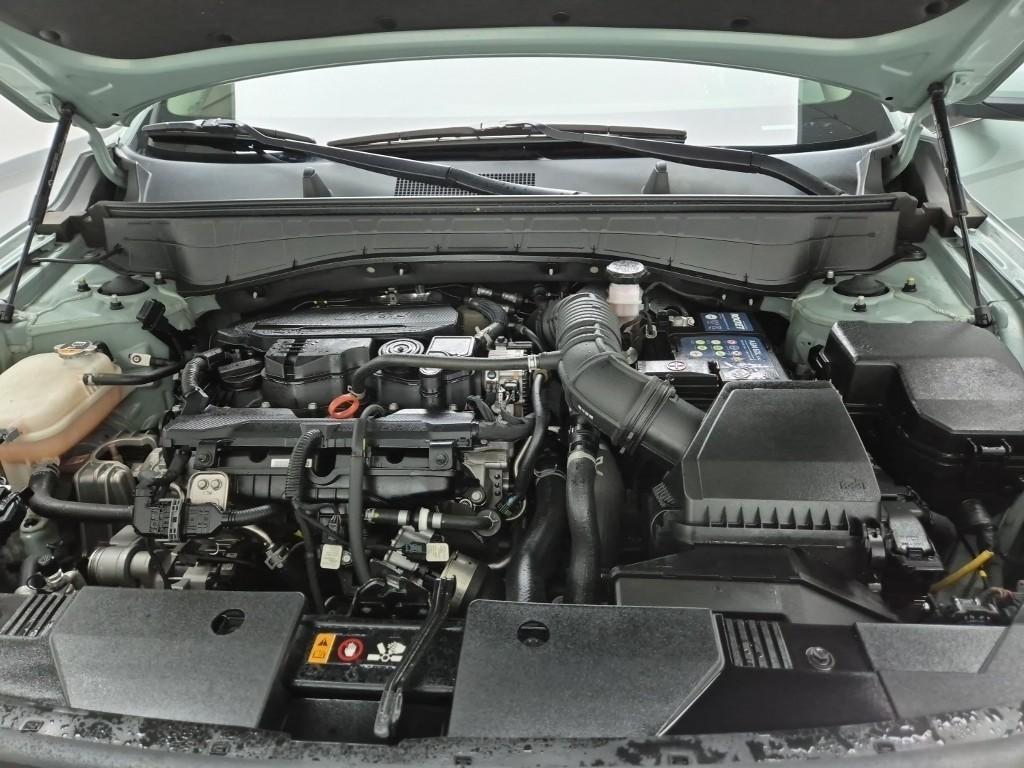 HYUNDAI Kona - Vista 5