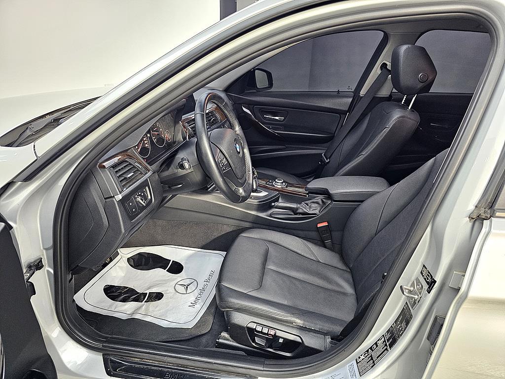BMW 3 series - Vista 8