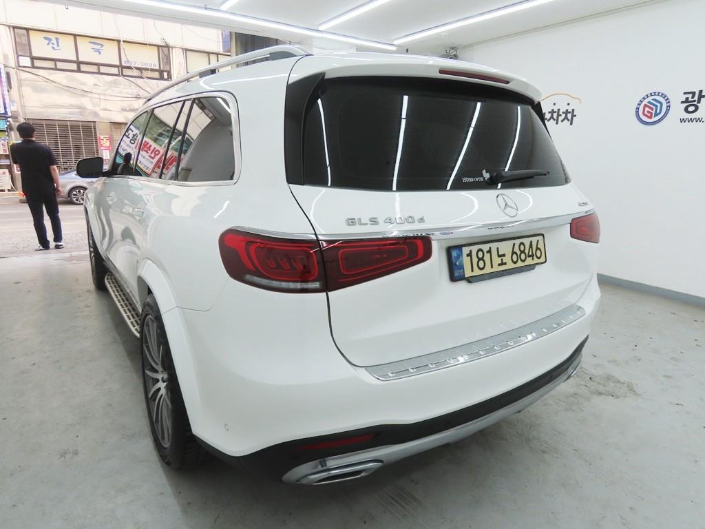 Mercedes Benz GLS Class - Vista 4