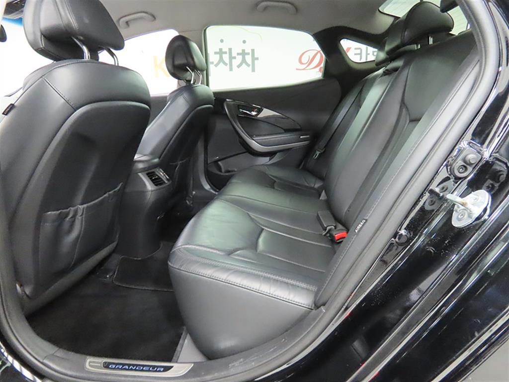 HYUNDAI Grandeur - Vista 6
