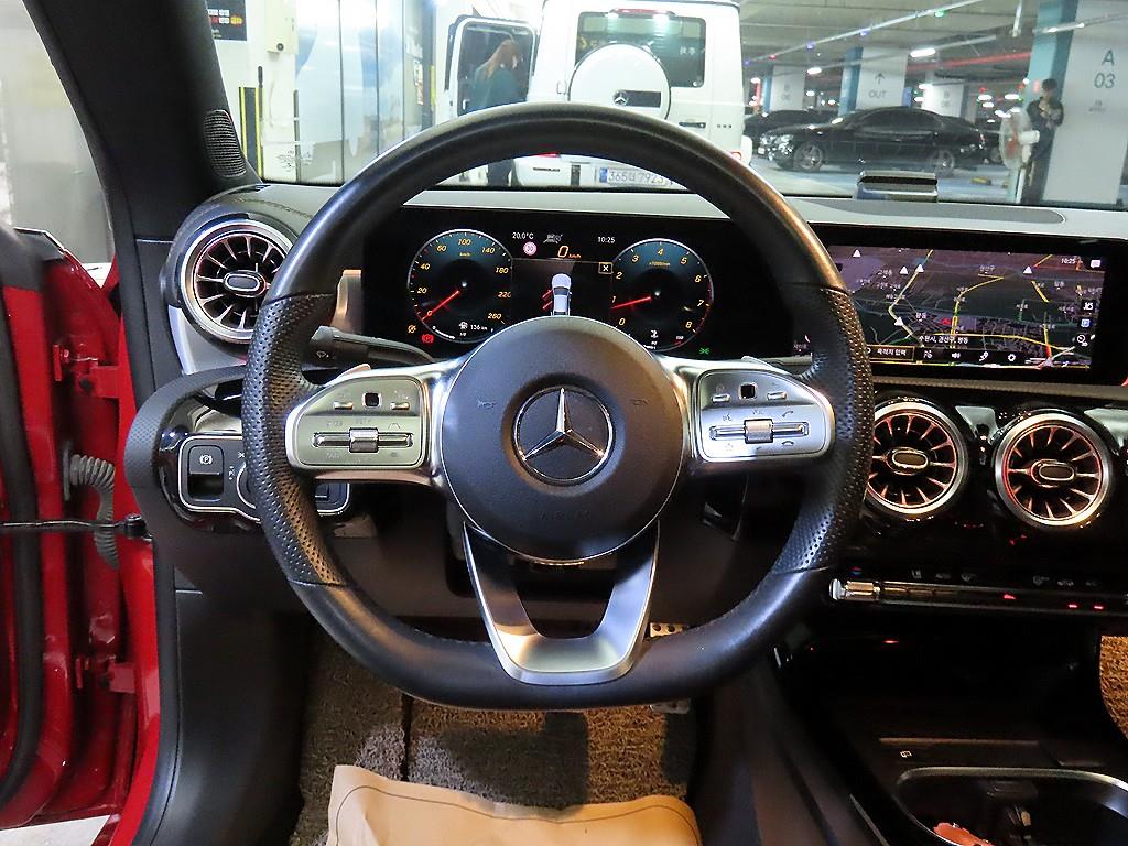 Mercedes Benz CLA Class - Vista 8