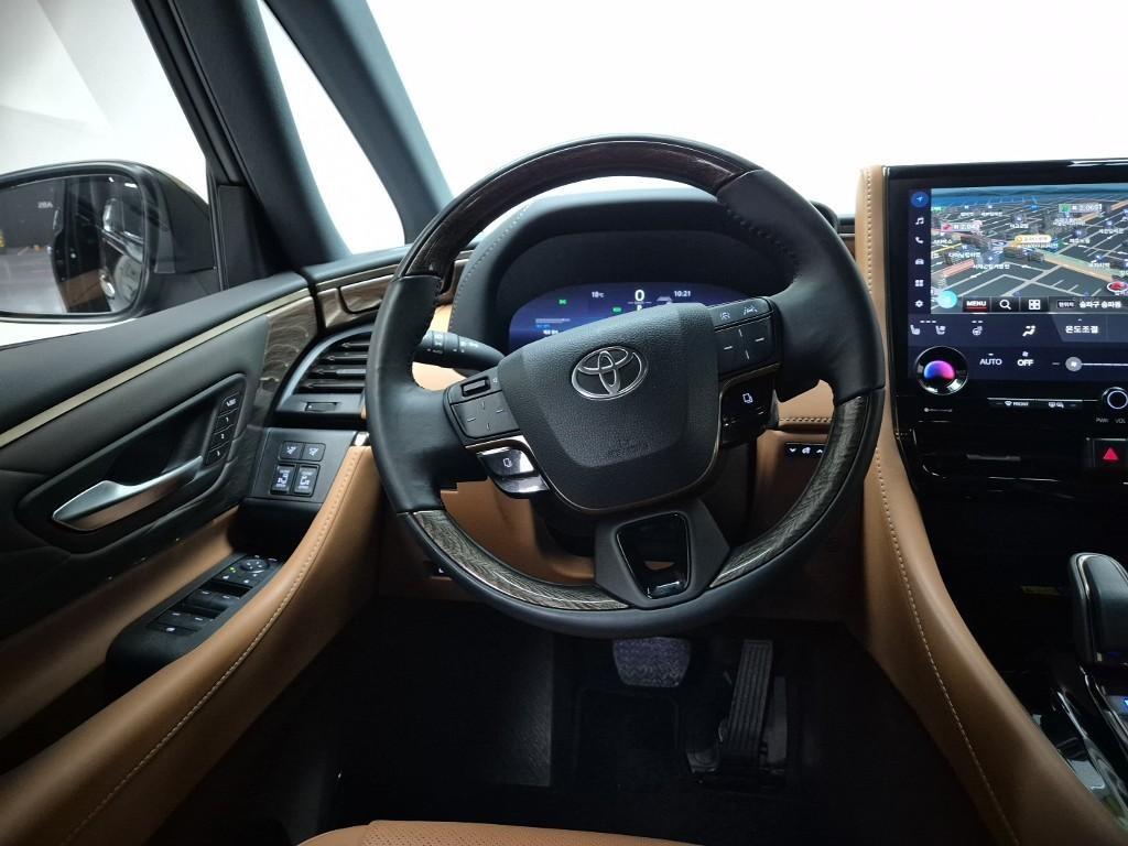 Toyota Alphard - Vista 9