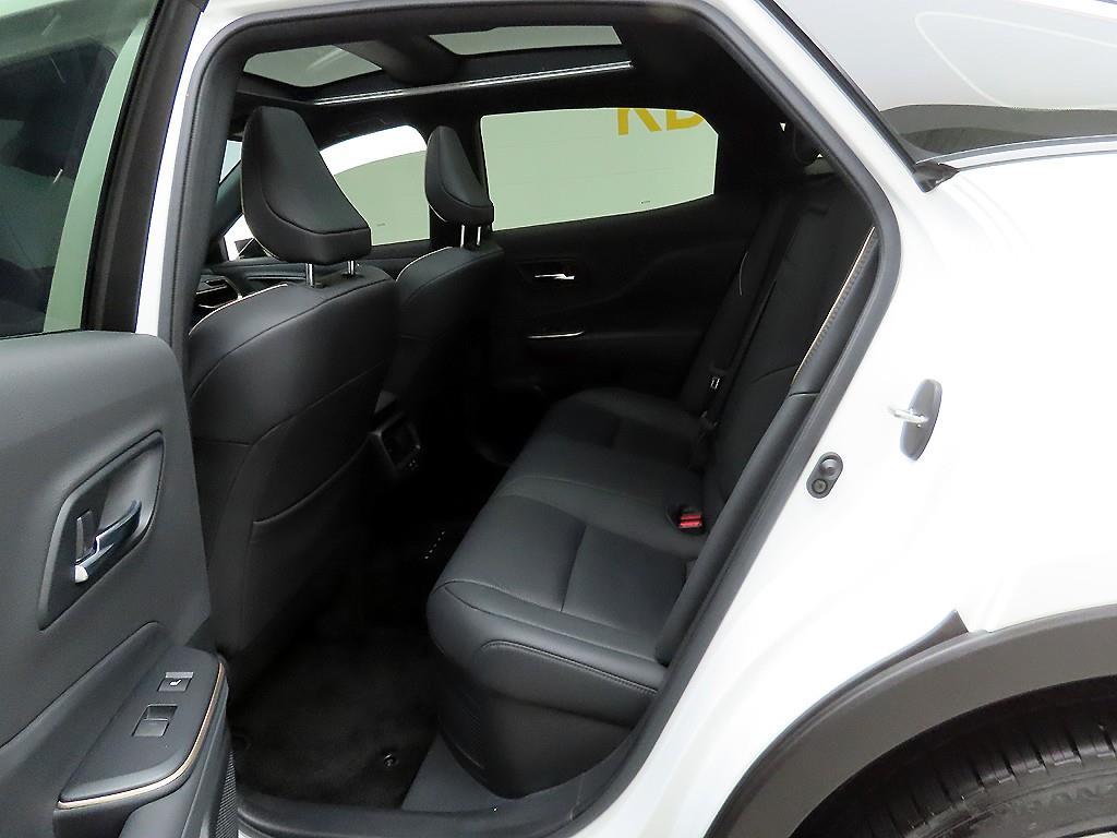 Toyota Crown 2023 Blanco - Importación desde Corea - HF Imports Iquique - Foto 14